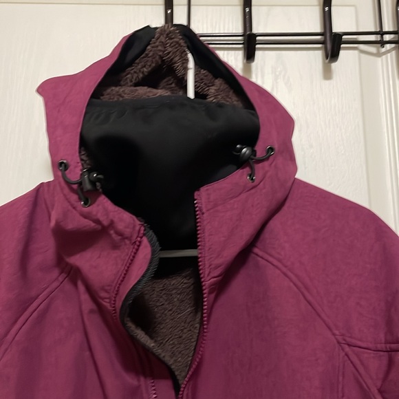 Loki Softshell Jacket - Picture 4 of 7